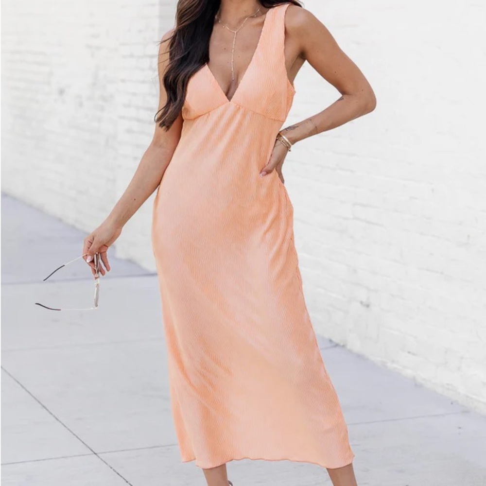 Pink Lily Peach Midi Dress